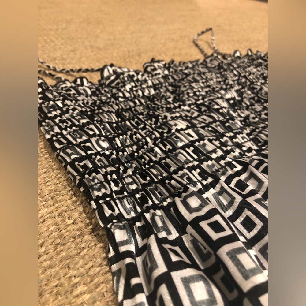 black and white patterned dress